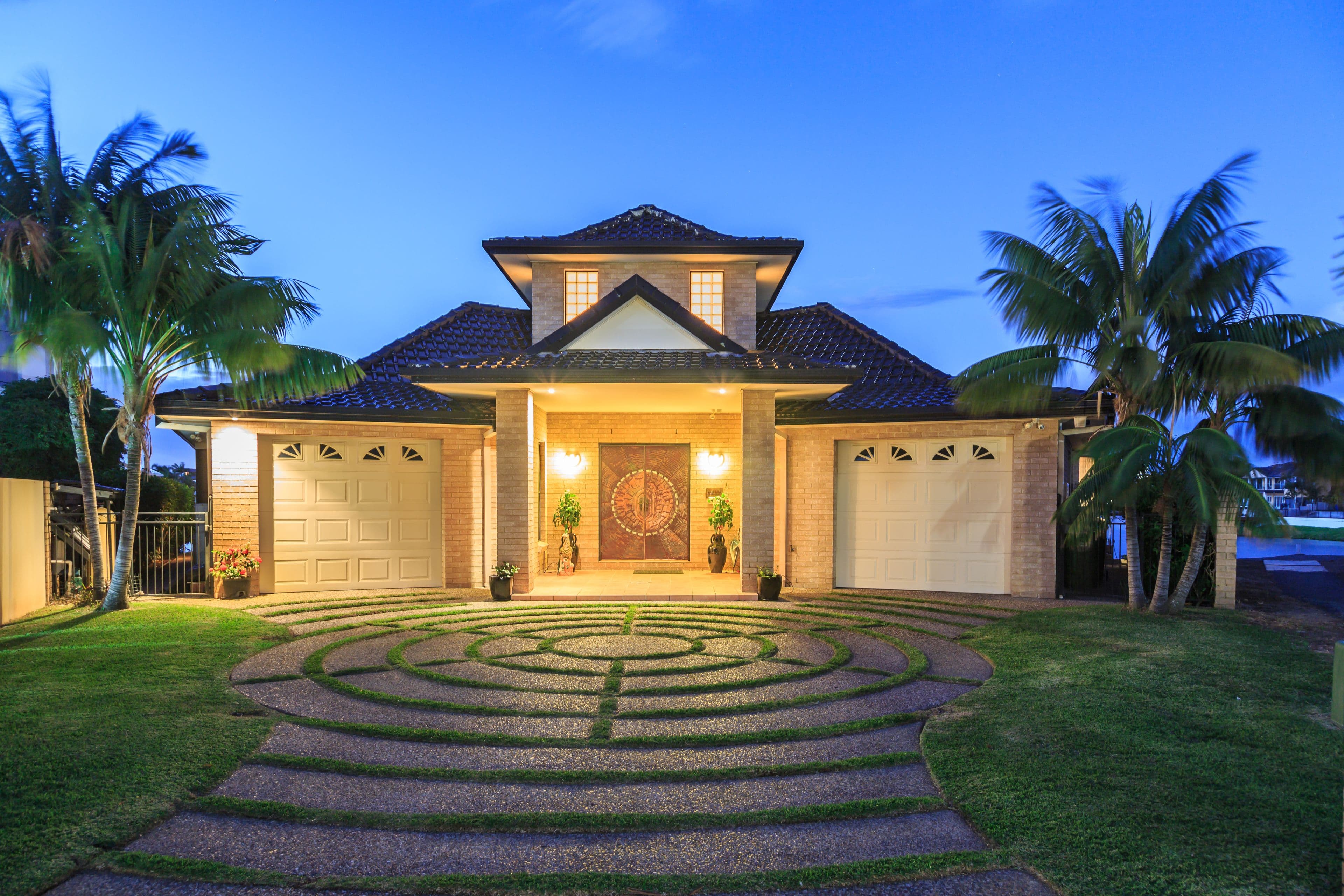 4 Clear Water Bay Avenue, Clear Island Waters QLD 4226, Clear Island Waters - Thumbnail 3