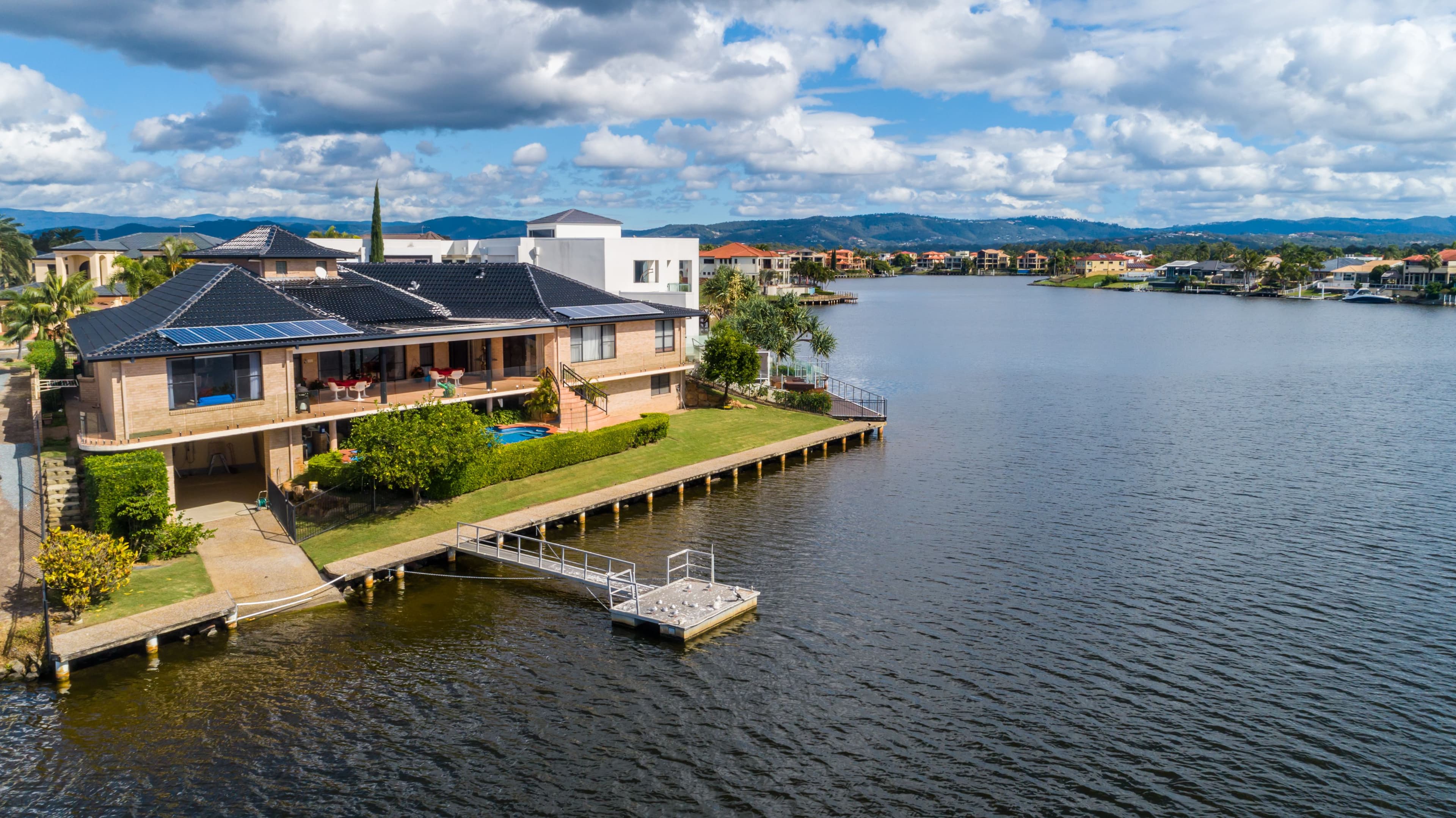 4 Clear Water Bay Avenue, Clear Island Waters QLD 4226, Clear Island Waters - Thumbnail 7