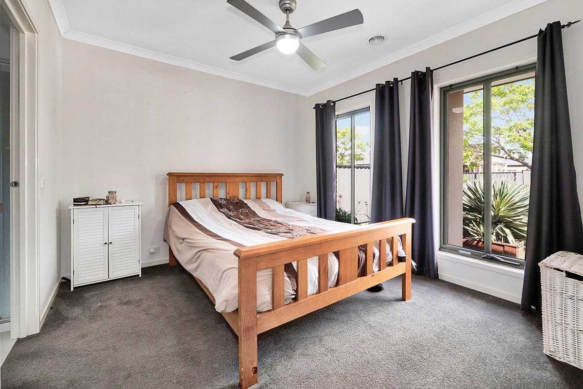 4 Calypso Way, Clyde North VIC 3978, Clyde North - Thumbnail 7