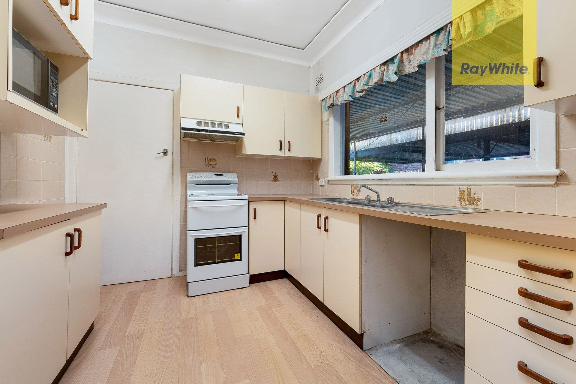 69 Faraday Road, Padstow NSW 2211, Padstow - Thumbnail 2