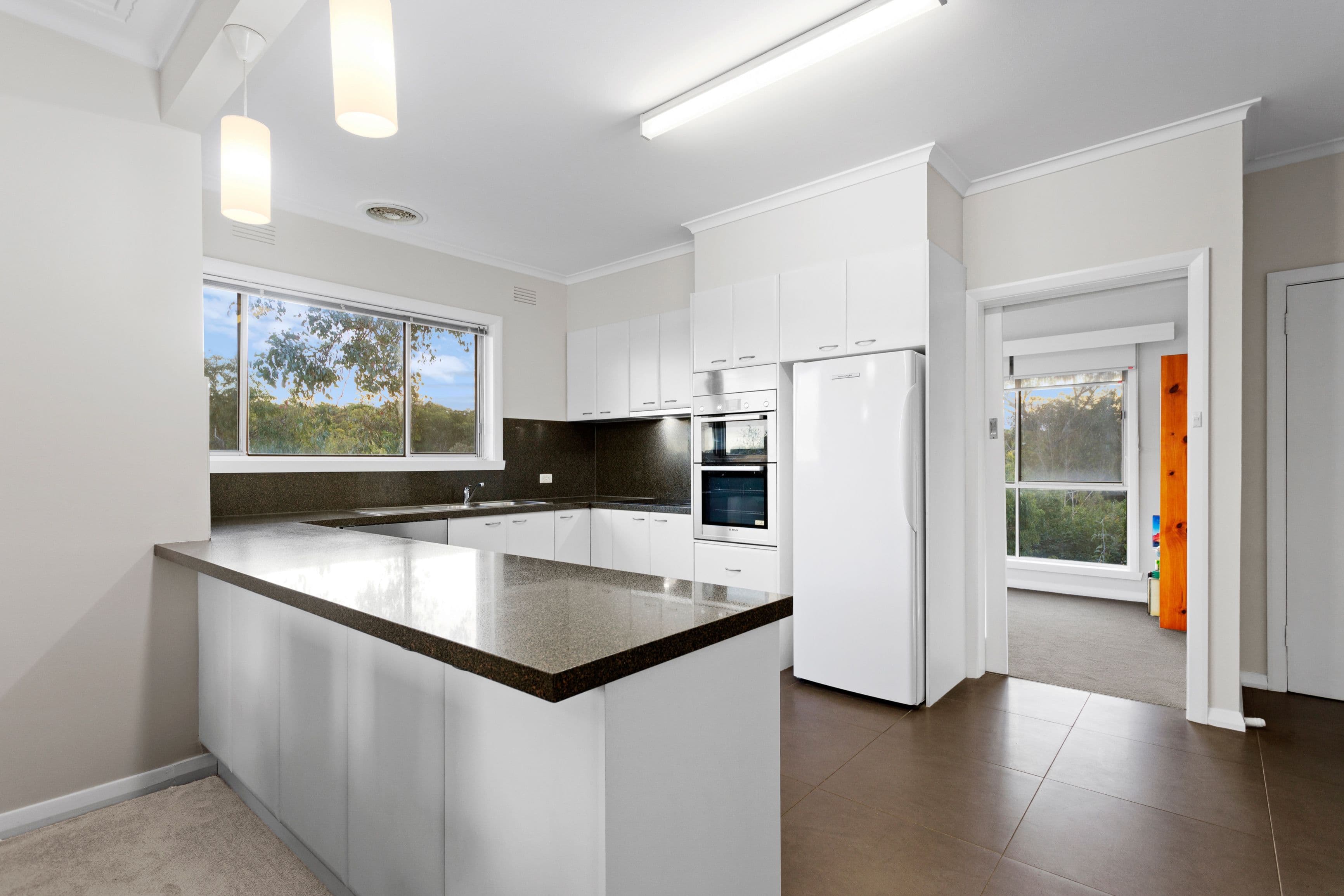 11 Outlook Crescent, Briar Hill VIC 3088, Briar Hill - Thumbnail 6