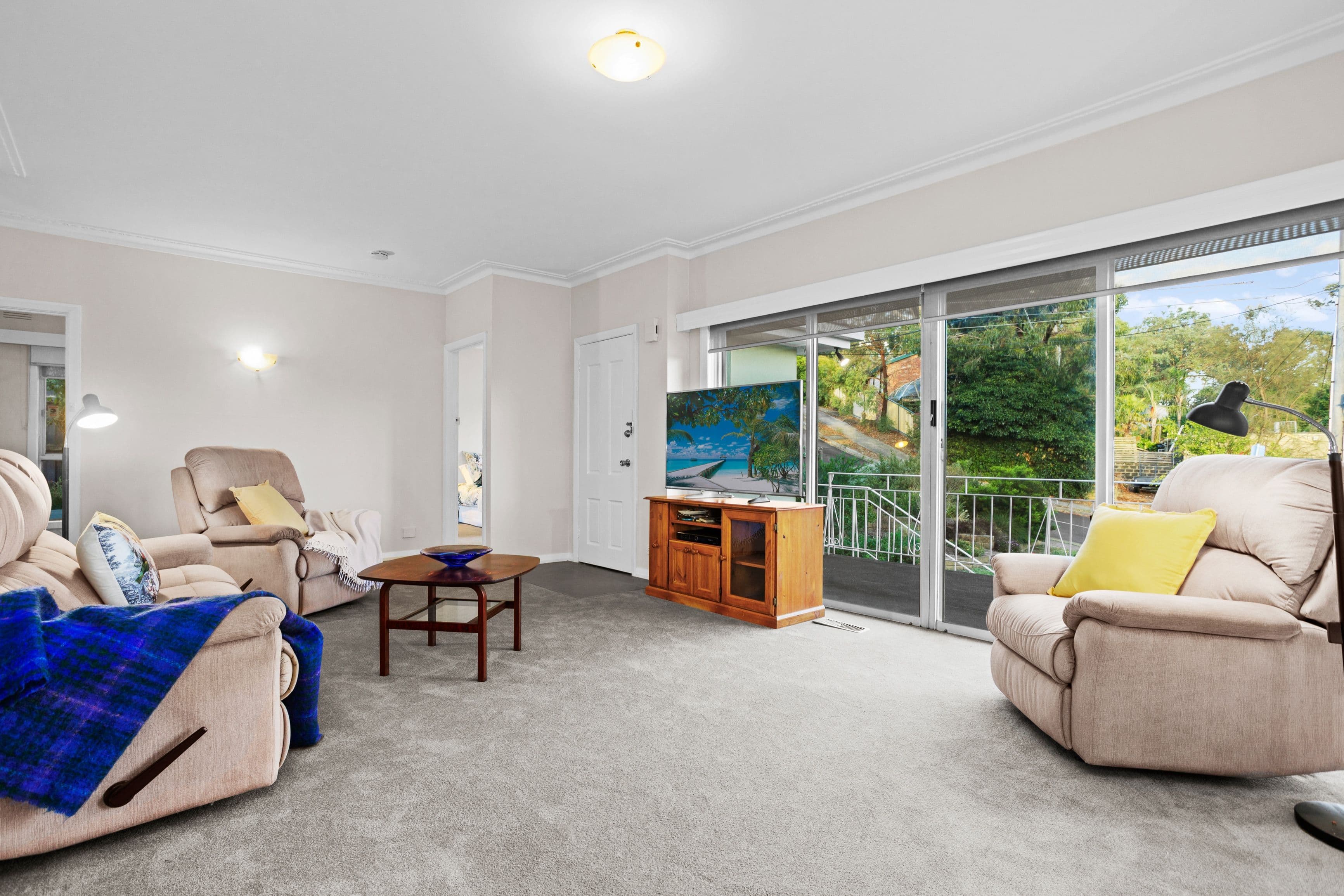 11 Outlook Crescent, Briar Hill VIC 3088, Briar Hill - Thumbnail 7