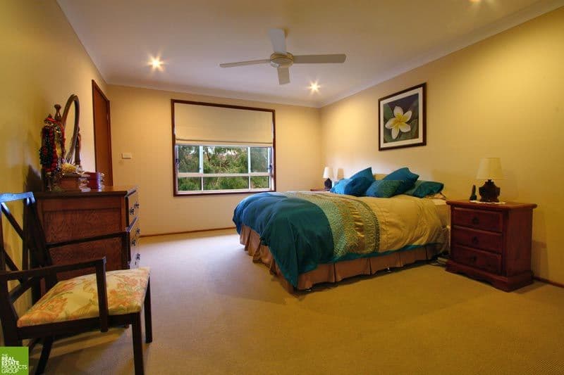 18 Peterborough Avenue, LAKE ILLAWARRA NSW 2528, Lake Illawarra - Thumbnail 8