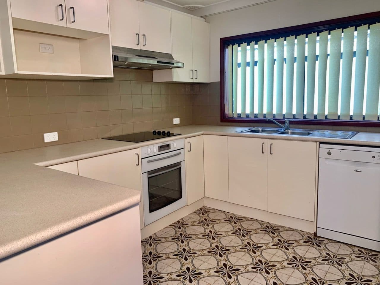 58 Kalyan Avenue, Bradbury NSW 2560, Bradbury - Thumbnail 7
