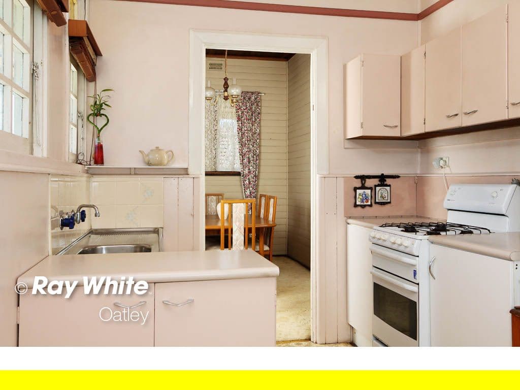 28 Boorara Avenue, OATLEY NSW 2223, Oatley - Thumbnail 3
