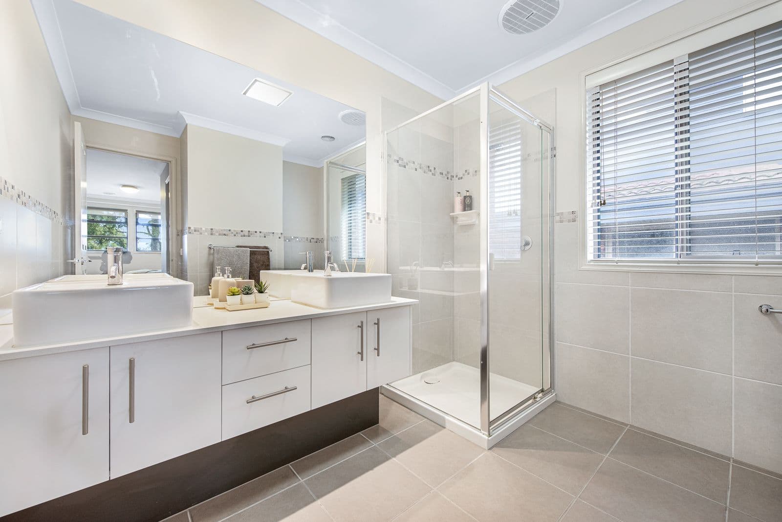 13 Homestead Drive, Wheelers Hill VIC 3150, Wheelers Hill - Thumbnail 8