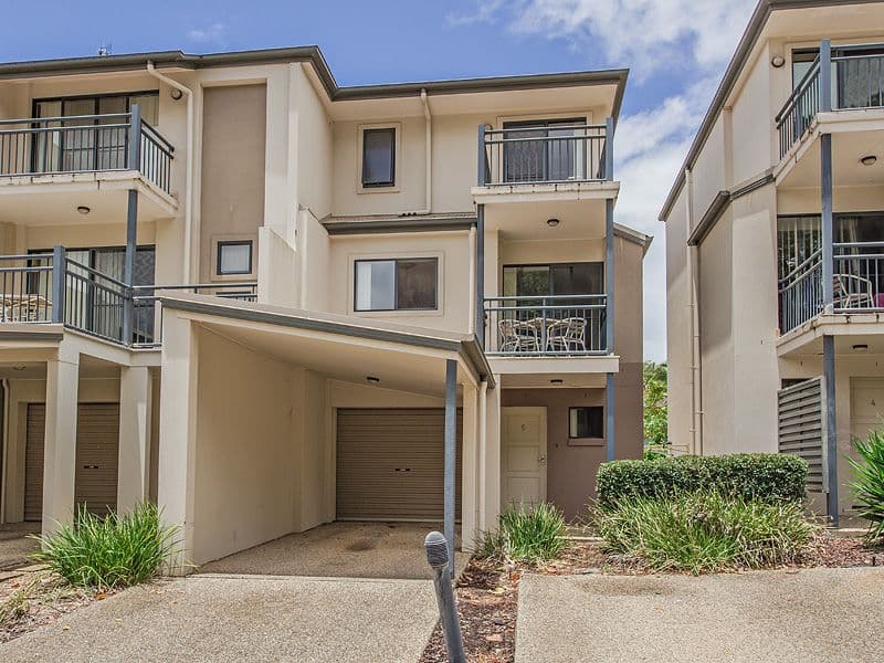 18 Geraldton Drive, VARSITY LAKES QLD 4227, Varsity Lakes - Image 1