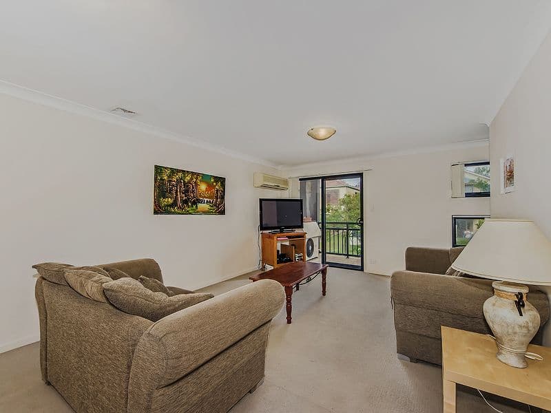 18 Geraldton Drive, VARSITY LAKES QLD 4227, Varsity Lakes - Thumbnail 3