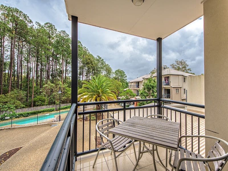 18 Geraldton Drive, VARSITY LAKES QLD 4227, Varsity Lakes - Thumbnail 5