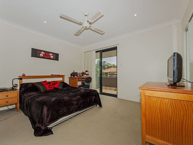 18 Geraldton Drive, VARSITY LAKES QLD 4227, Varsity Lakes - Thumbnail 6