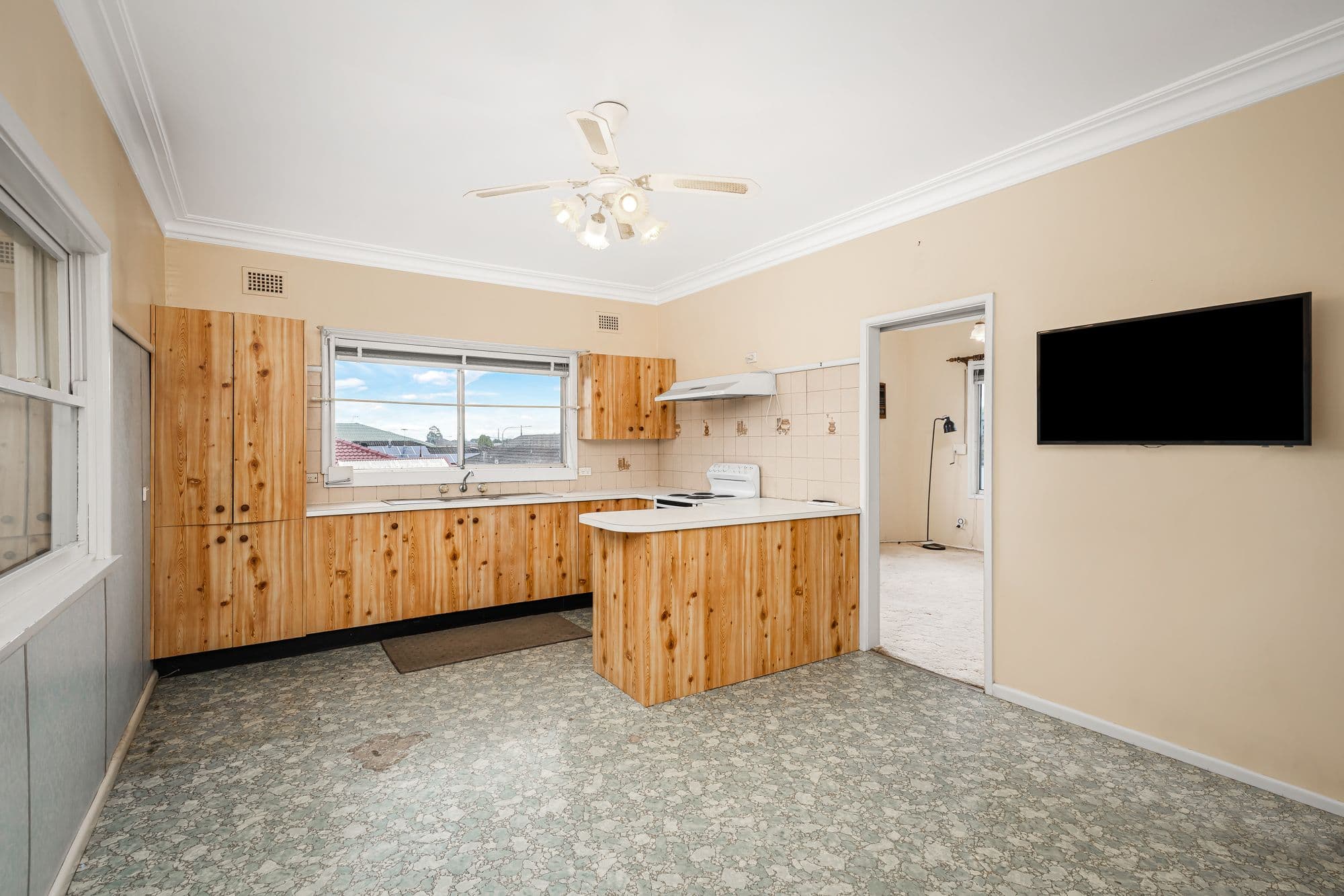 33 Burdekin Road, Quakers Hill NSW 2763, Quakers Hill - Thumbnail 6