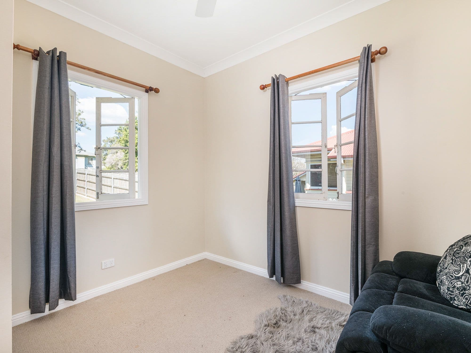 127 Beddoes Street, Holland Park QLD 4121, Holland Park - Thumbnail 7