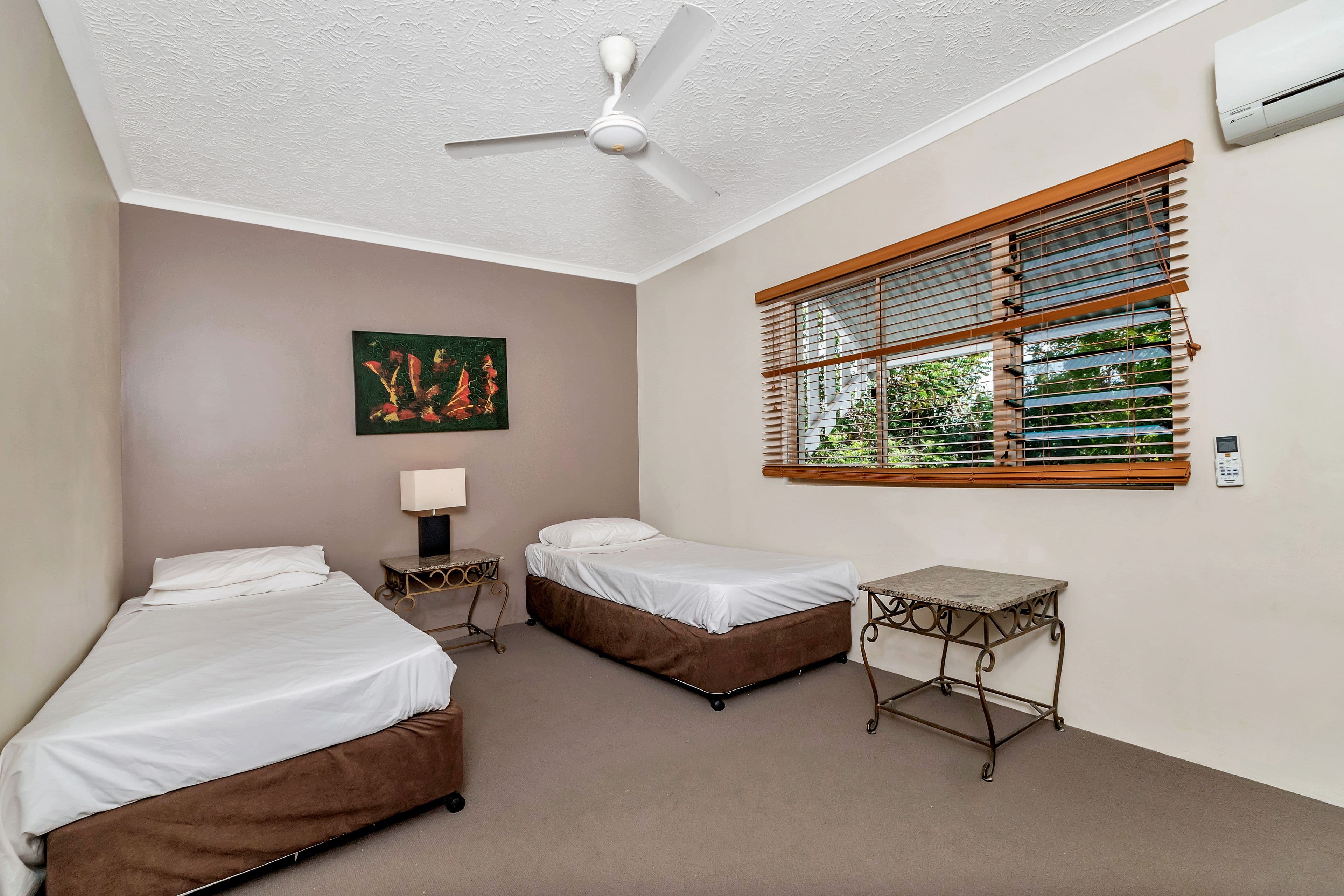 129 Oleander Street, Holloways Beach QLD 4878, Holloways Beach - Thumbnail 4