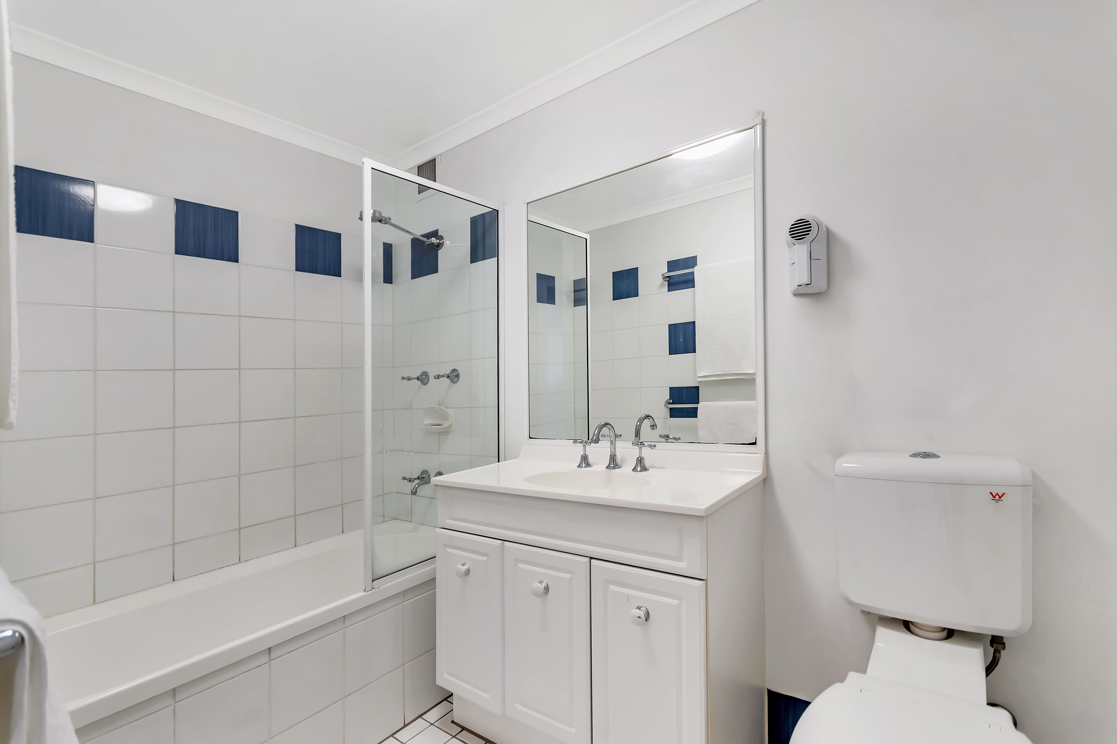 129 Oleander Street, Holloways Beach QLD 4878, Holloways Beach - Thumbnail 5