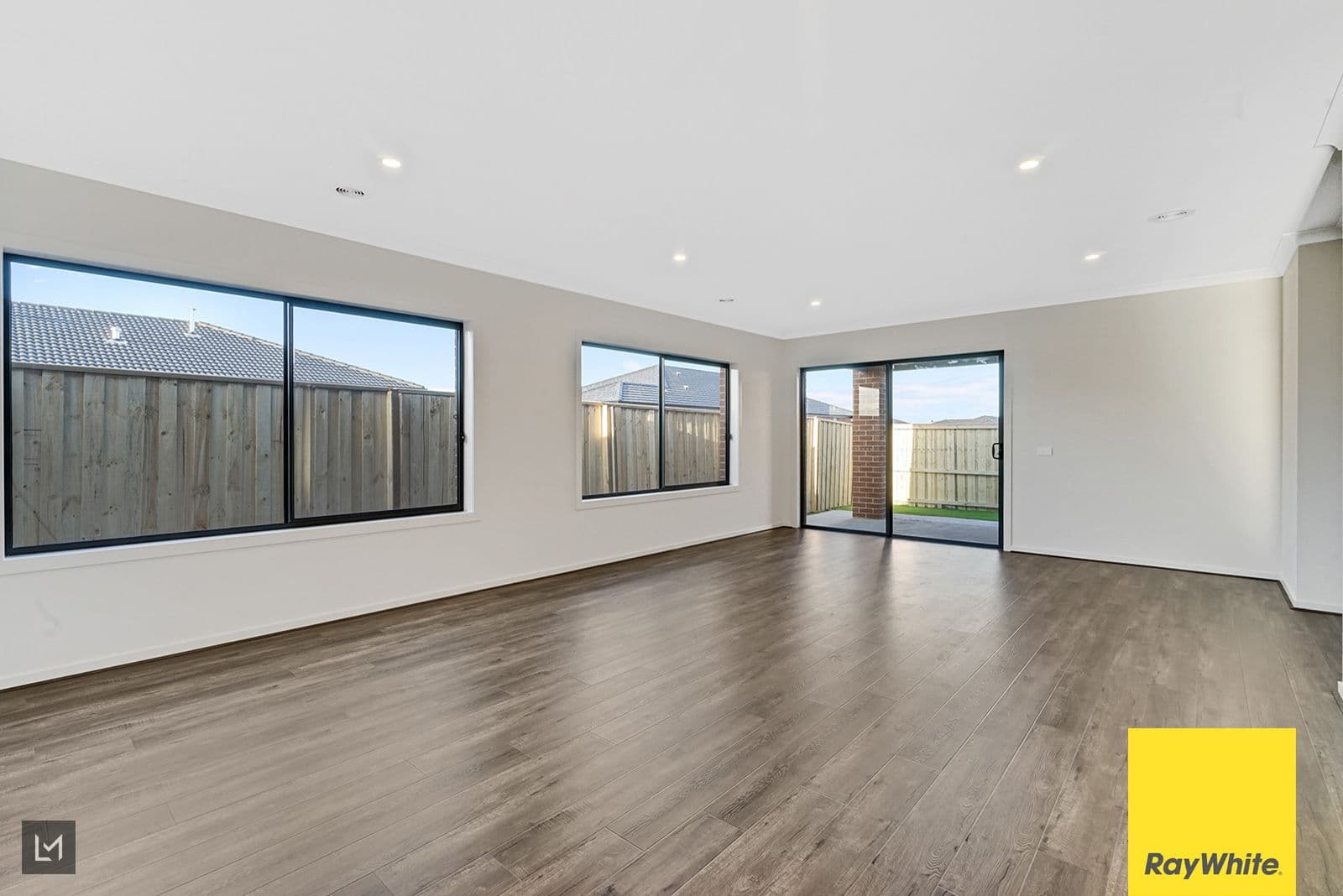 16 JUGGLER Drive, Tarneit VIC 3029, Tarneit - Thumbnail 4