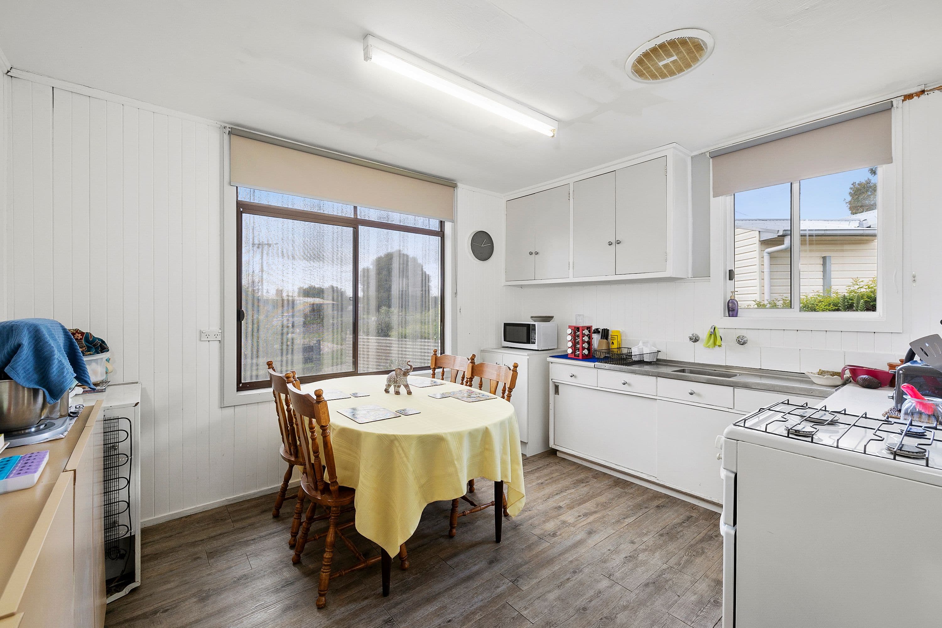 17 Steven Crescent, Ararat VIC 3377, Ararat - Thumbnail 2