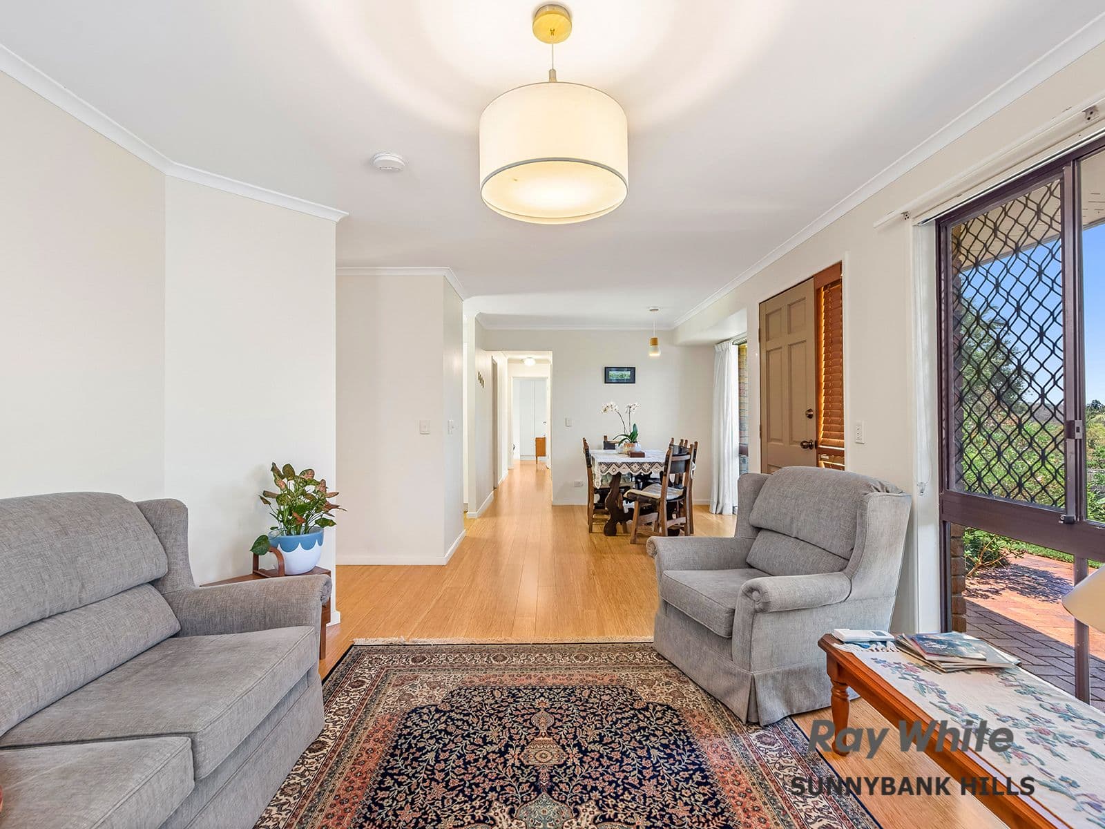 28 Verdelho Street, Eight Mile Plains QLD 4113, Eight Mile Plains - Thumbnail 2
