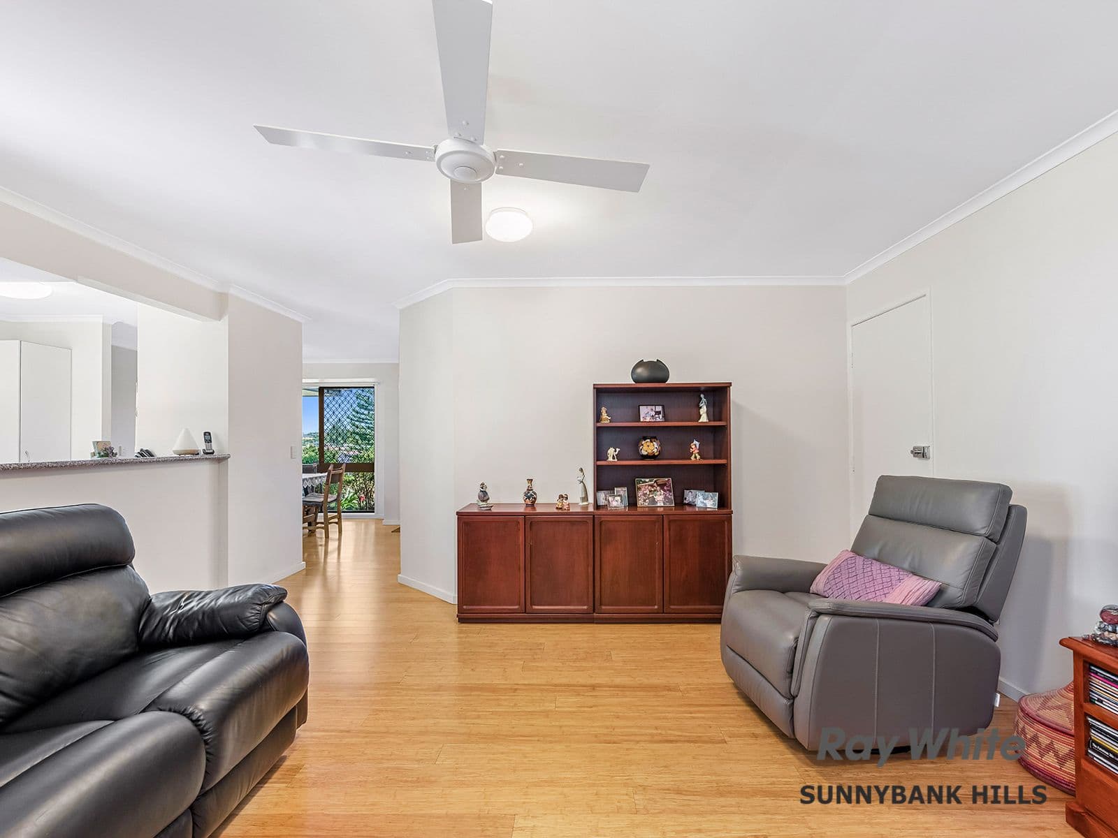 28 Verdelho Street, Eight Mile Plains QLD 4113, Eight Mile Plains - Thumbnail 4
