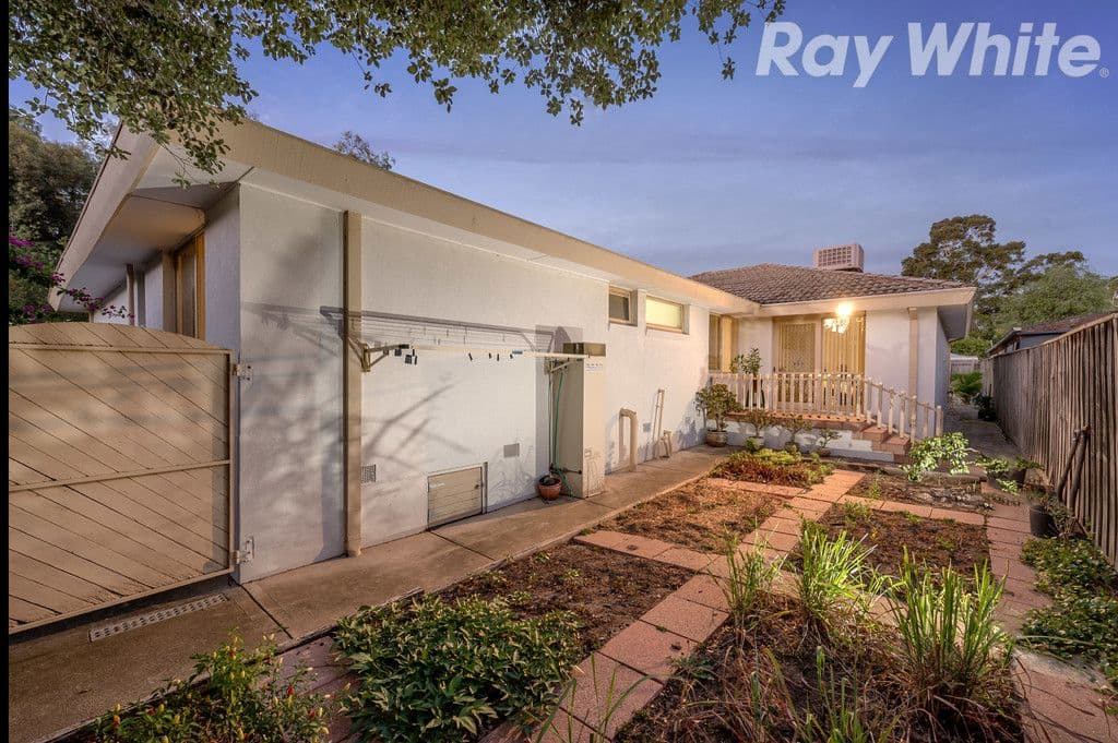 7 Redcraze Rise, Mill Park VIC 3082, Mill Park - Thumbnail 5
