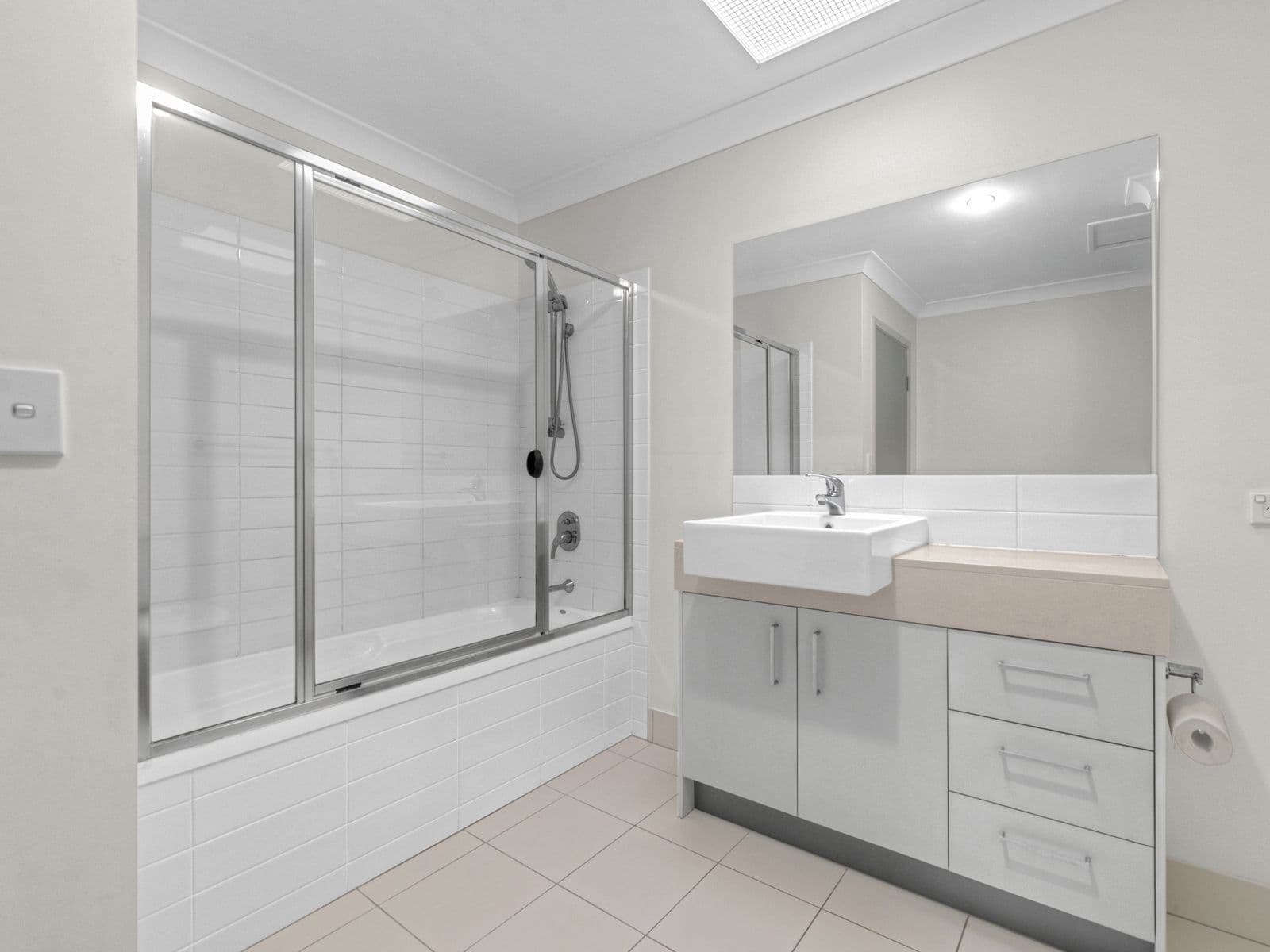208 Riding Road, Balmoral QLD 4171, Balmoral - Thumbnail 3
