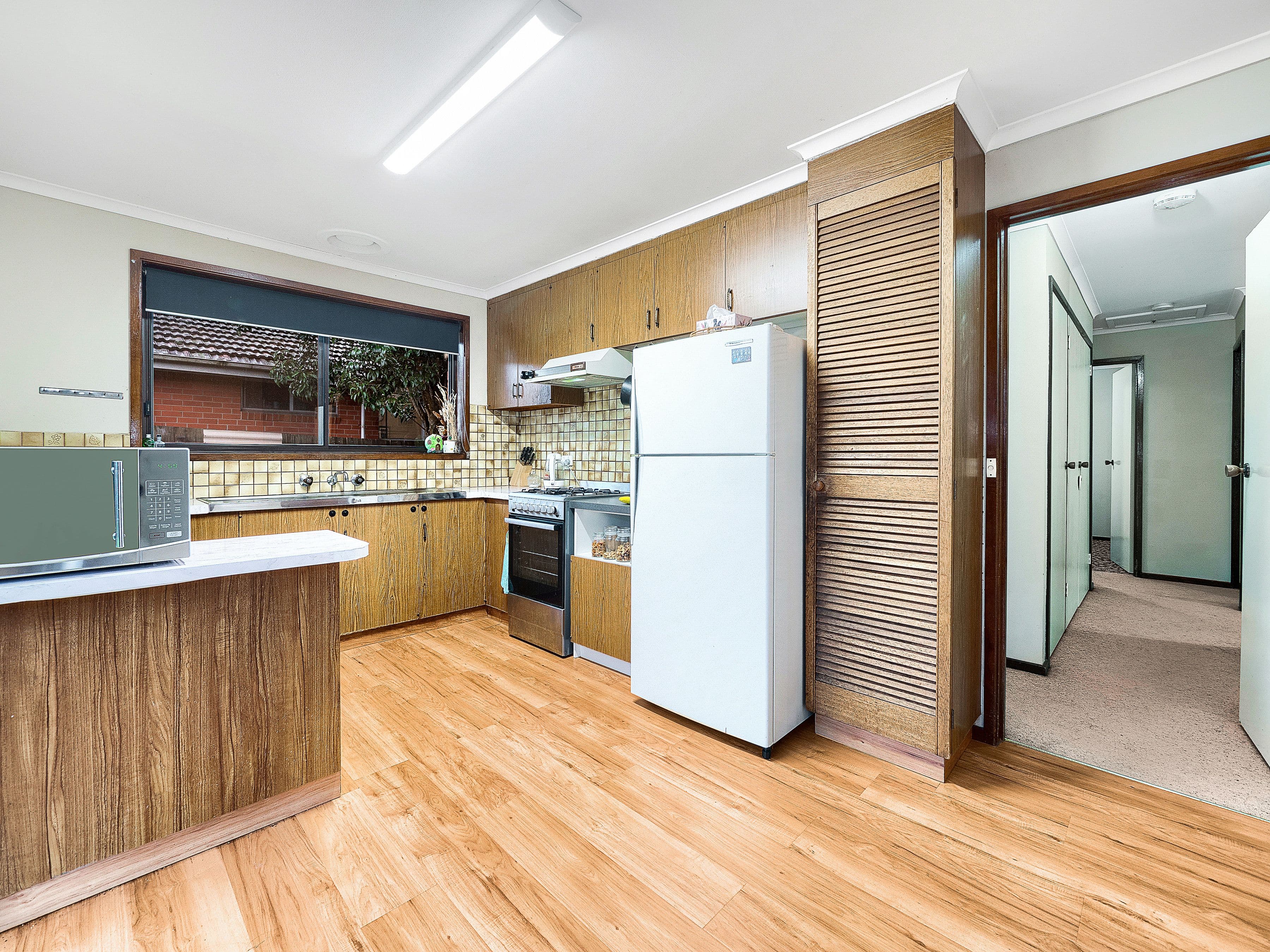 16 Russell Street, Cranbourne VIC 3977, Cranbourne - Thumbnail 4