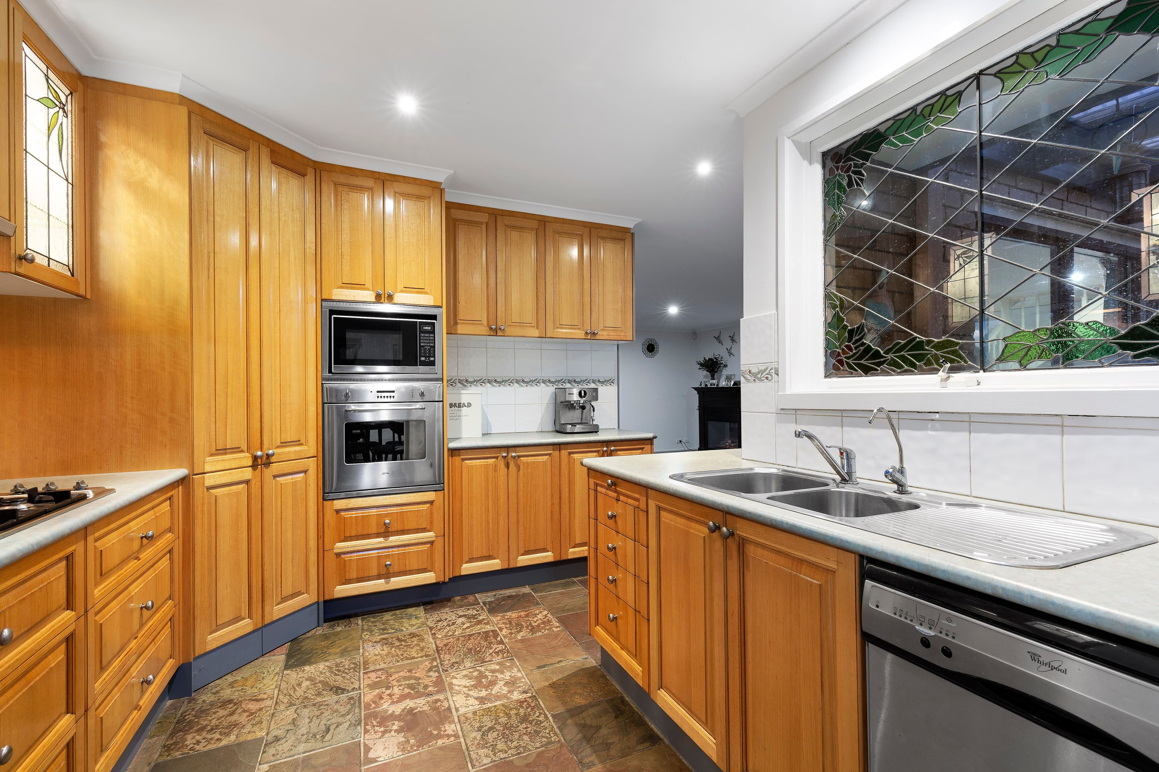 19 Centalla Green, Rowville VIC 3178, Rowville - Thumbnail 3