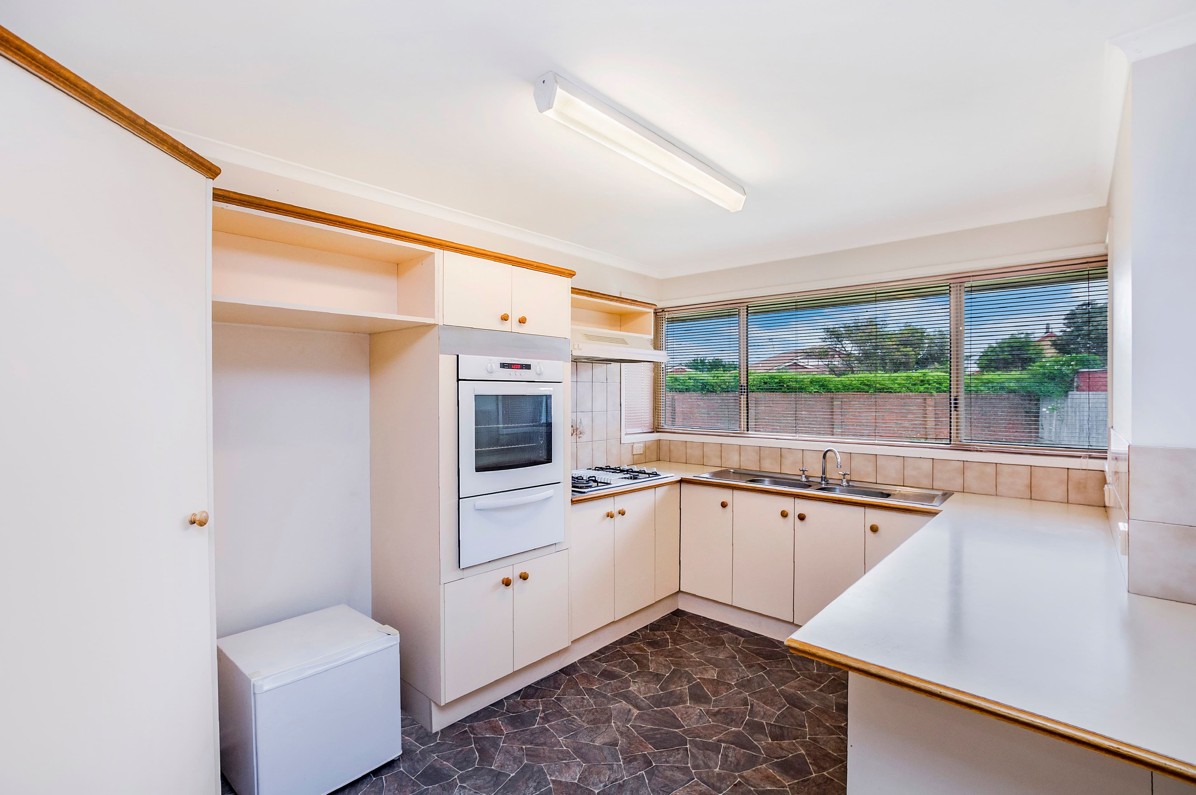 9 Curtin Court, Warrnambool VIC 3280, Warrnambool - Thumbnail 4