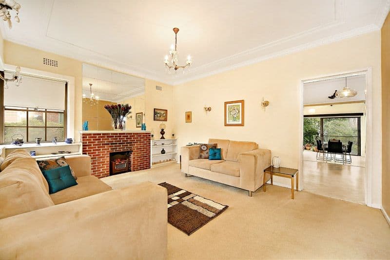 8 Wyatt Avenue, Earlwood NSW 2206, Earlwood - Thumbnail 4