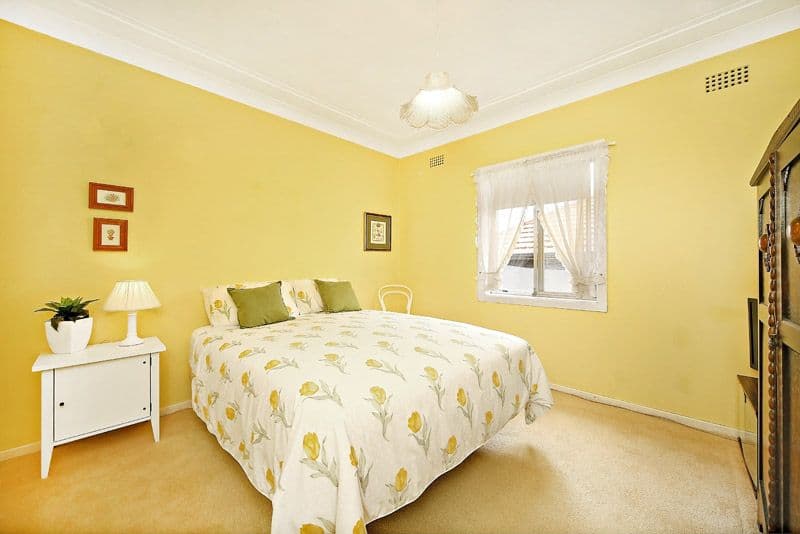 8 Wyatt Avenue, Earlwood NSW 2206, Earlwood - Thumbnail 8