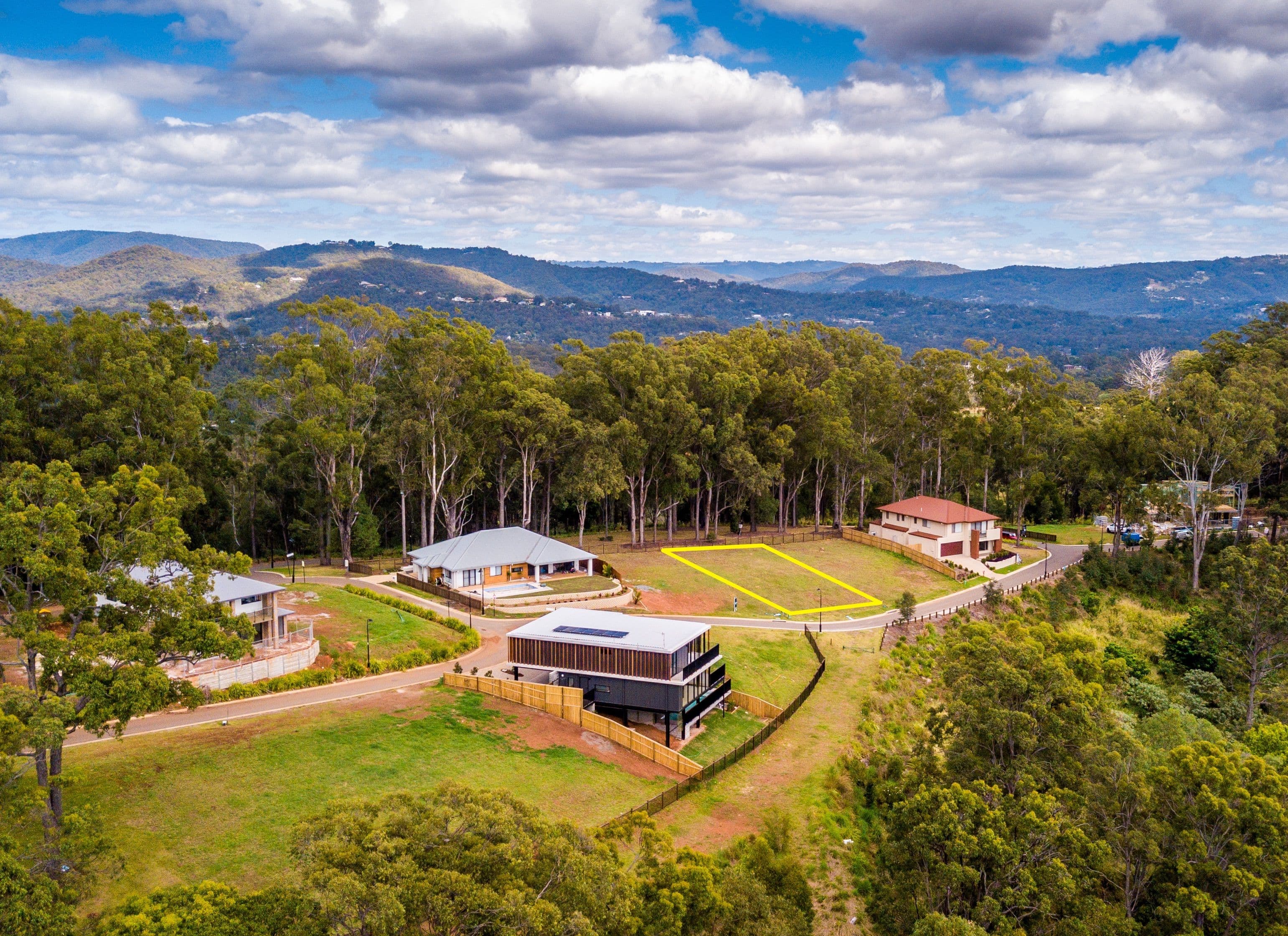 15 Bluebird Lane, Reedy Creek QLD 4227, Reedy Creek - Thumbnail 2