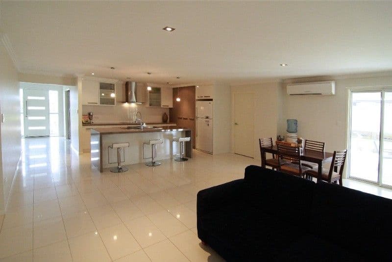 31 Elizabeth Street, WESTBROOK QLD 4350, Westbrook - Thumbnail 3