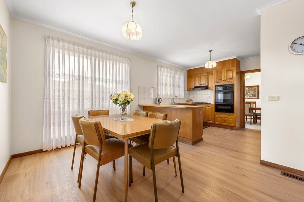 15 Telopea Crescent, Mill Park VIC 3082, Mill Park - Thumbnail 3