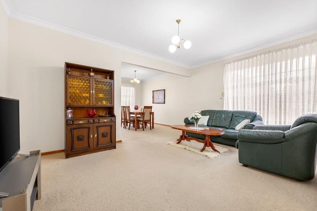 15 Telopea Crescent, Mill Park VIC 3082, Mill Park - Thumbnail 5
