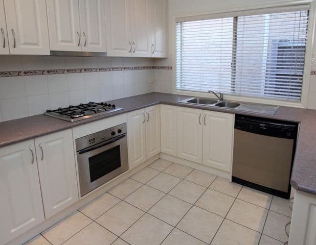330 Canterbury Road, RINGWOOD VIC 3134, Ringwood - Thumbnail 2