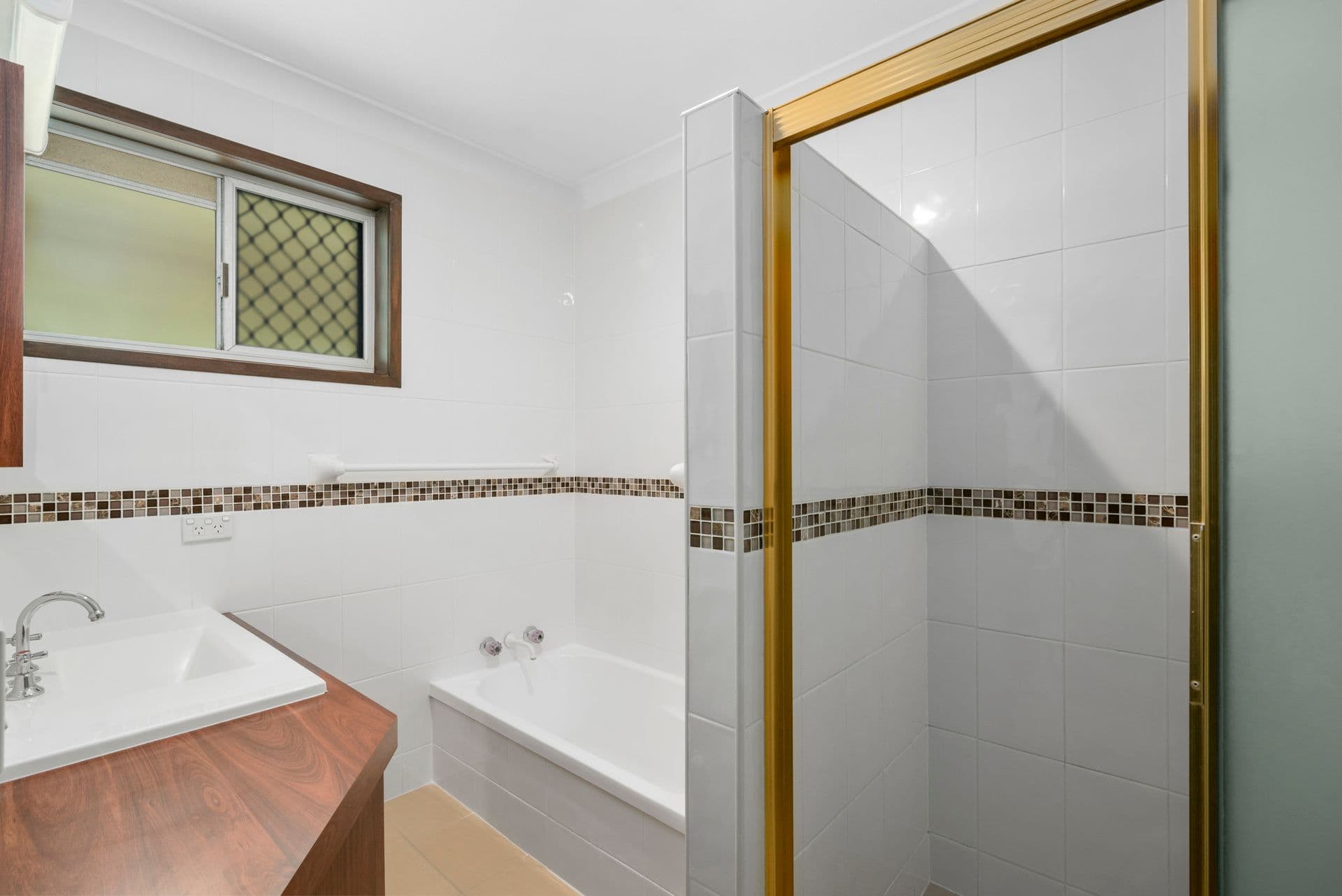 101 Tierney Drive, Currumbin Waters QLD 4223, Currumbin Waters - Thumbnail 7