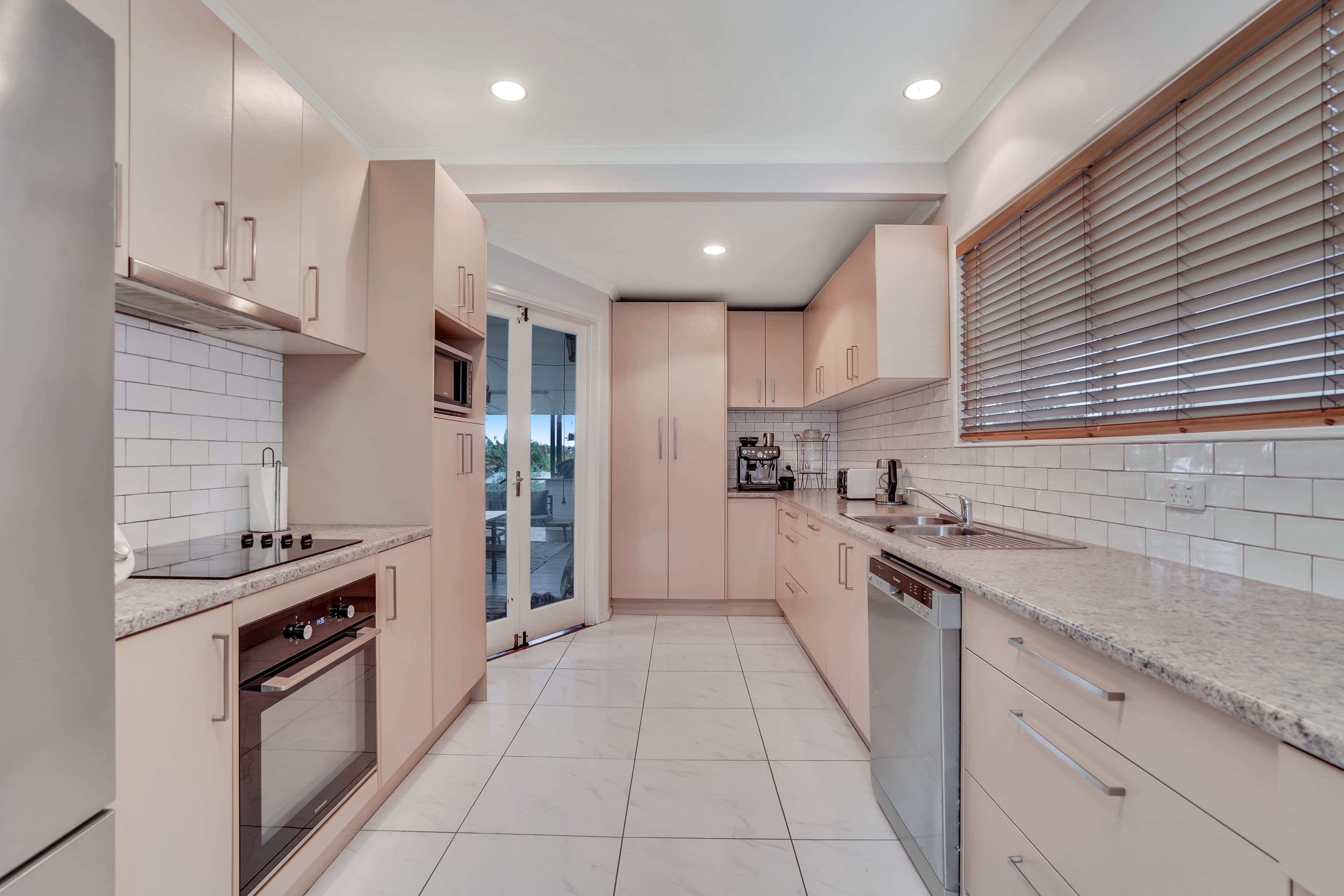 211 Victoria Avenue, Margate QLD 4019, Margate - Thumbnail 7