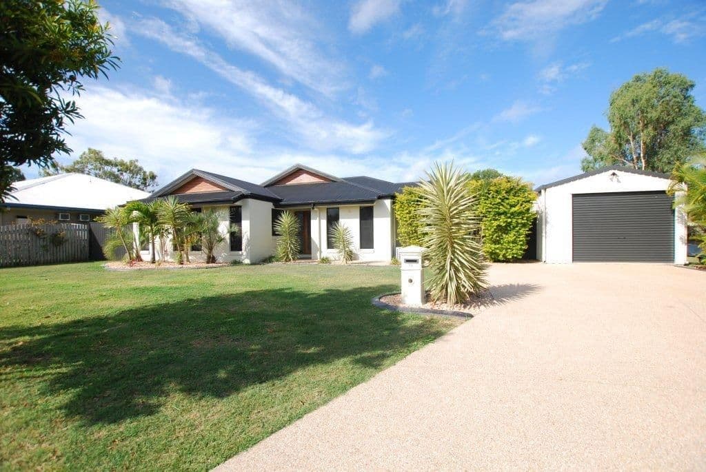 11 Michelle Crescent, BUCASIA QLD 4750, Bucasia - Thumbnail 2