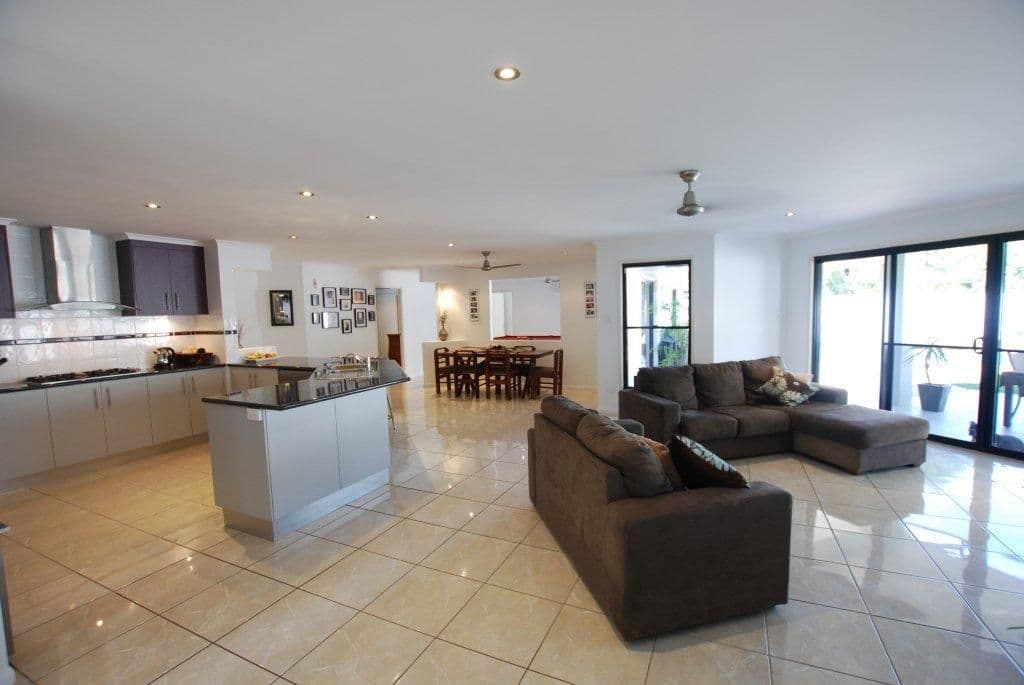 11 Michelle Crescent, BUCASIA QLD 4750, Bucasia - Thumbnail 3