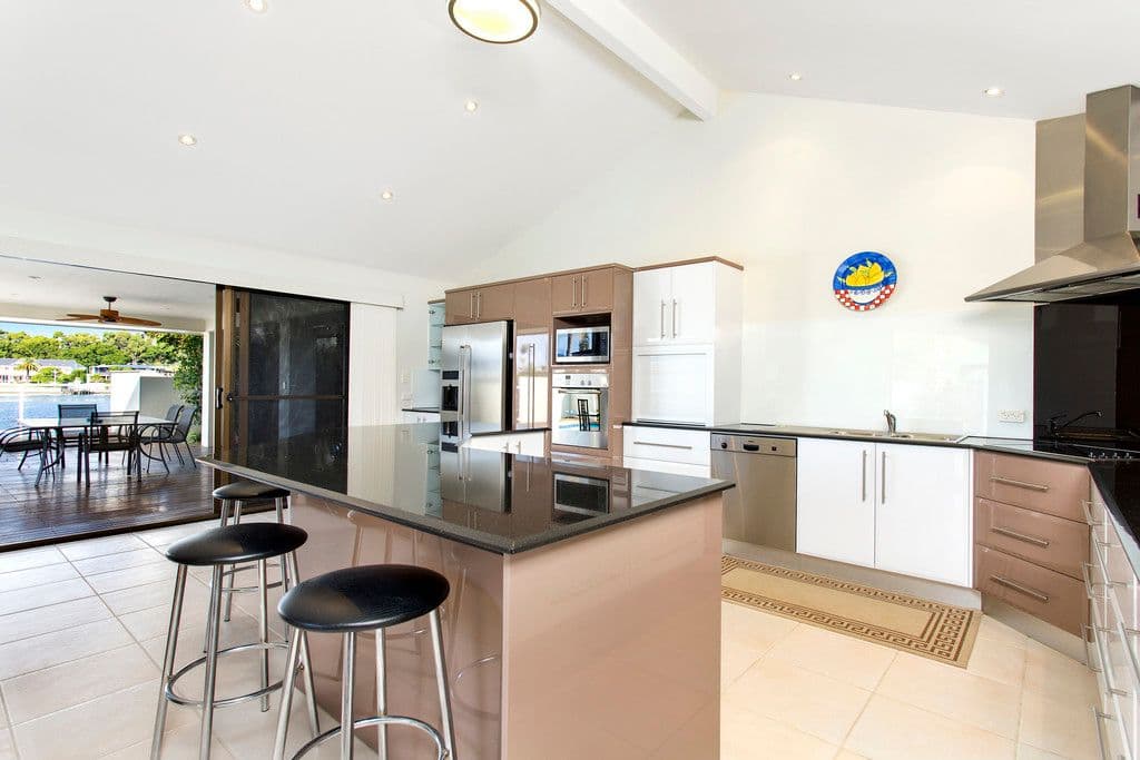 67 Campbell Street, Sorrento QLD 4217, Sorrento - Thumbnail 2