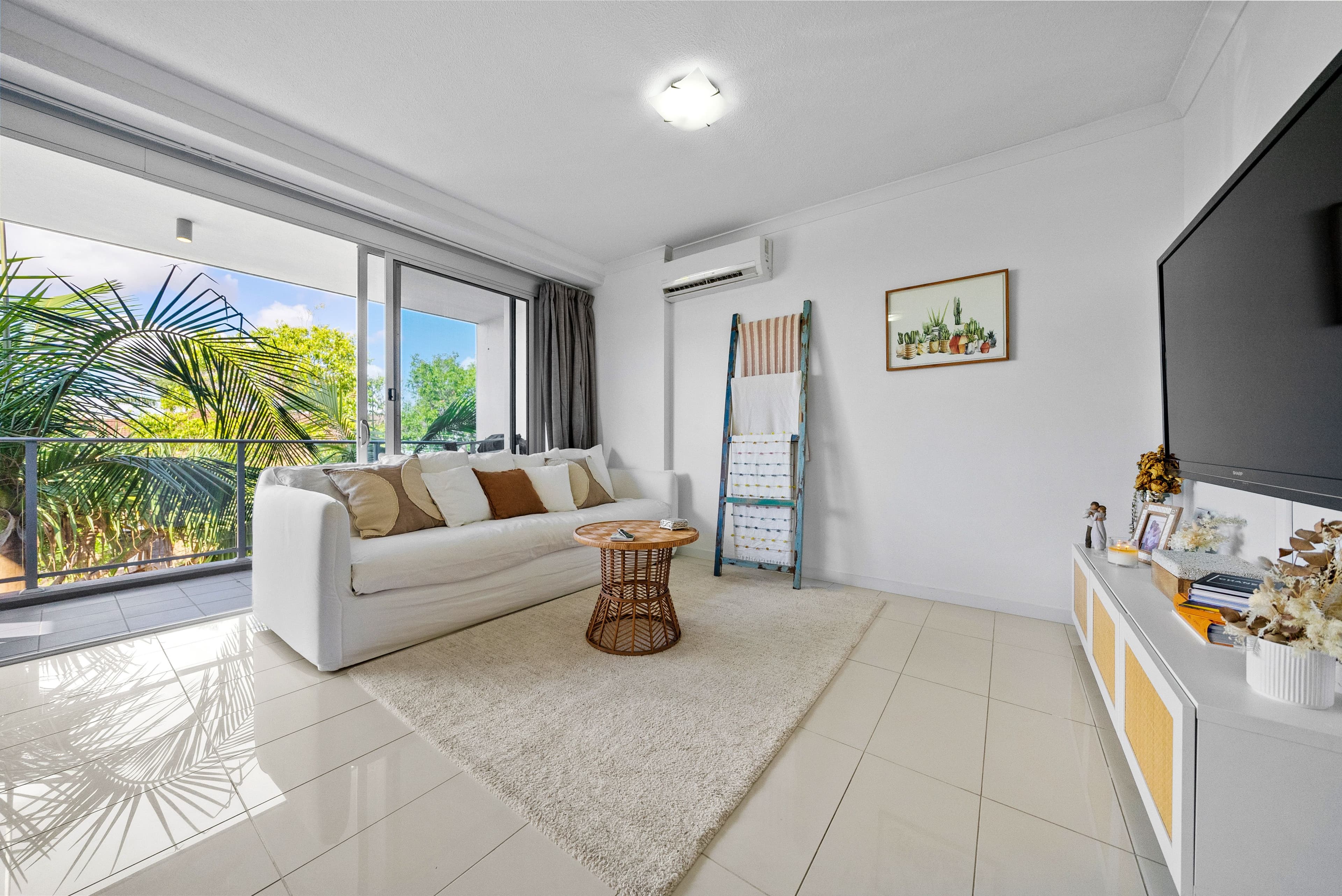 33-37 Madang Crescent, Runaway Bay QLD 4216, Runaway Bay - Thumbnail 4