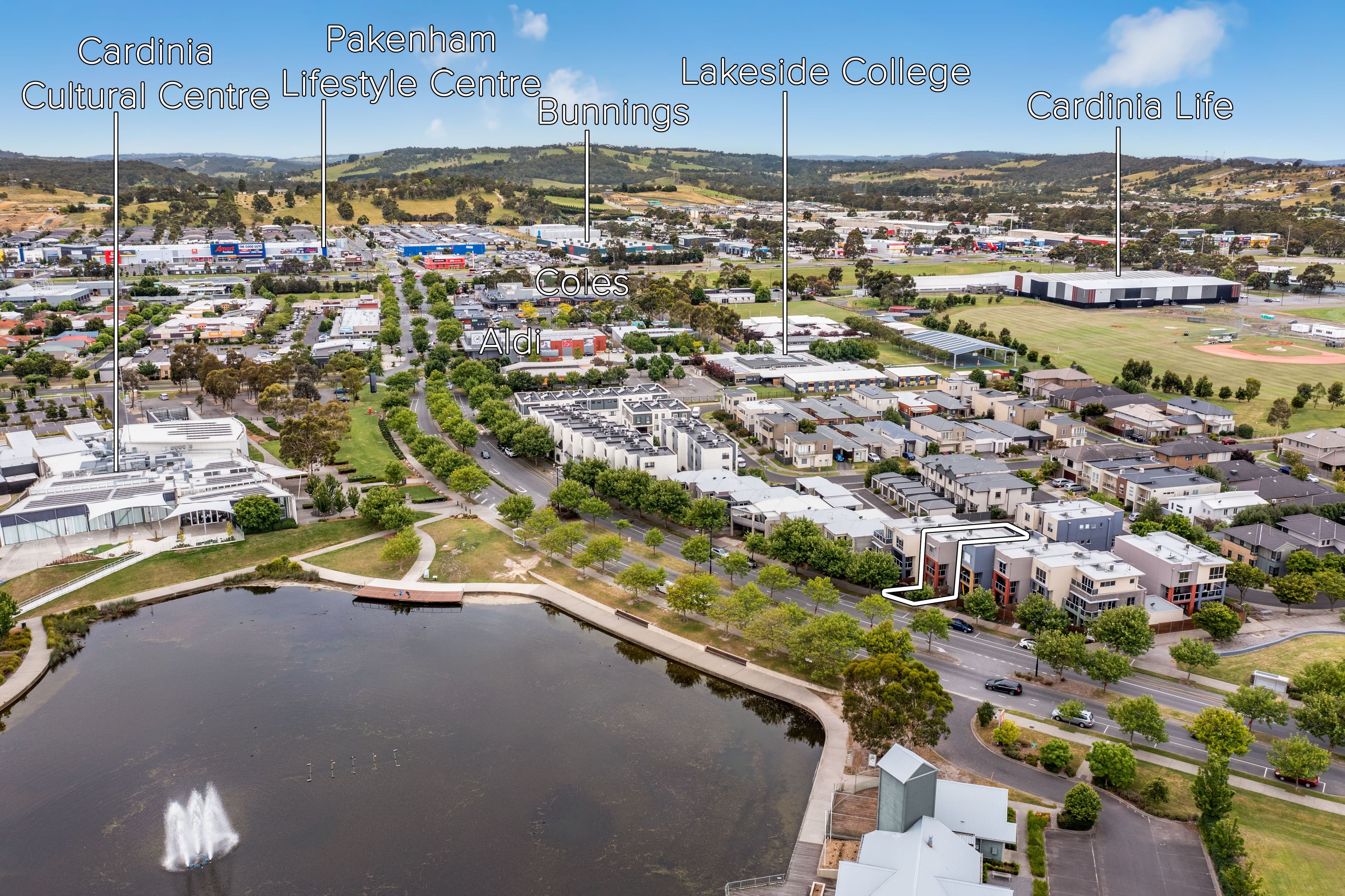 69 Lakeside Boulevard, Pakenham VIC 3810, Pakenham - Thumbnail 5
