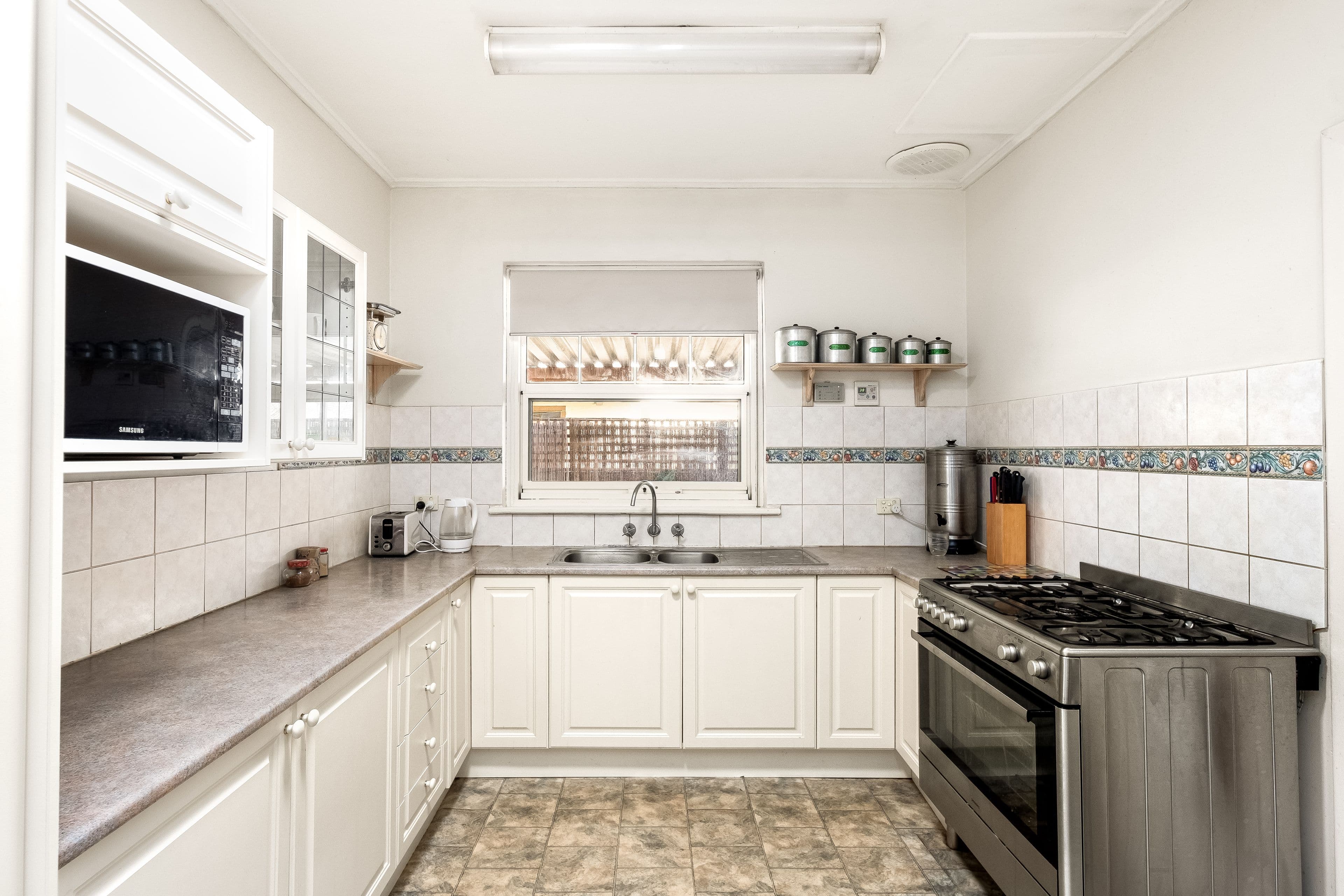 13 Boyle Street, Marion SA 5043, Marion - Thumbnail 2