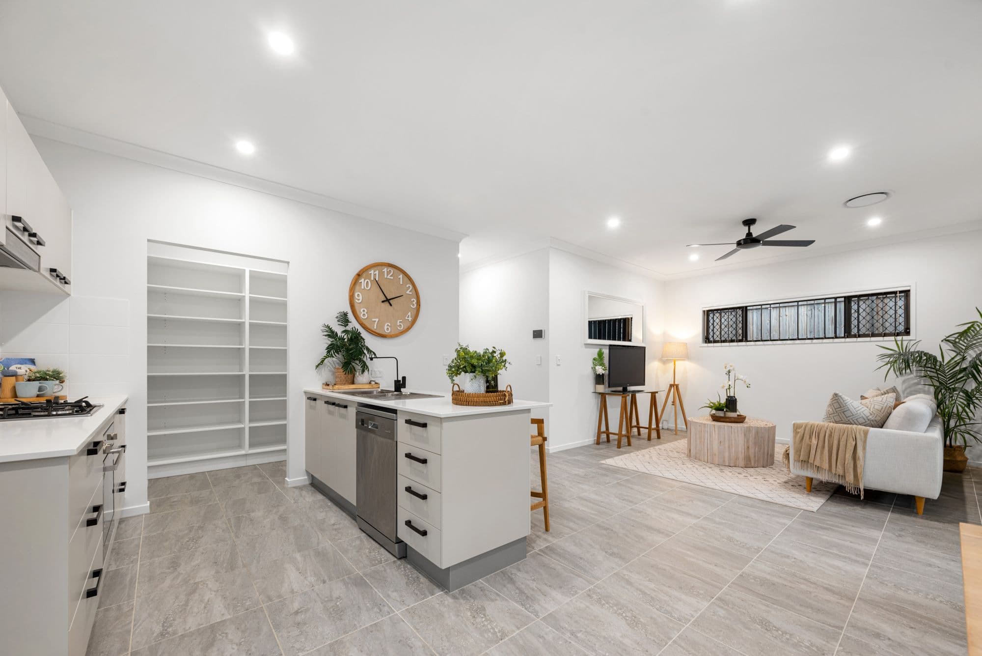 27 Centurion Circuit, Holmview QLD 4207, Holmview - Thumbnail 3