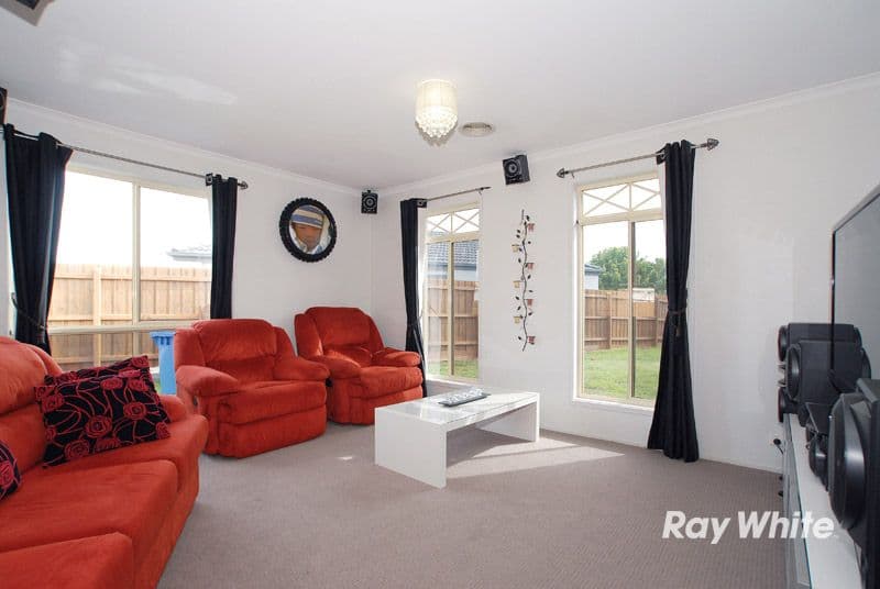 42 Bellbrae Crescent, CRANBOURNE VIC 3977, Cranbourne West - Thumbnail 4