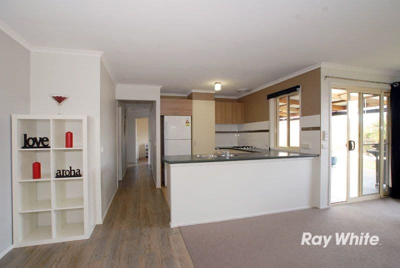 42 Bellbrae Crescent, CRANBOURNE VIC 3977, Cranbourne West - Thumbnail 7