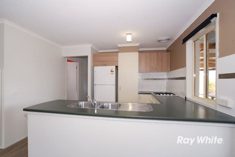42 Bellbrae Crescent, CRANBOURNE VIC 3977, Cranbourne West - Thumbnail 8