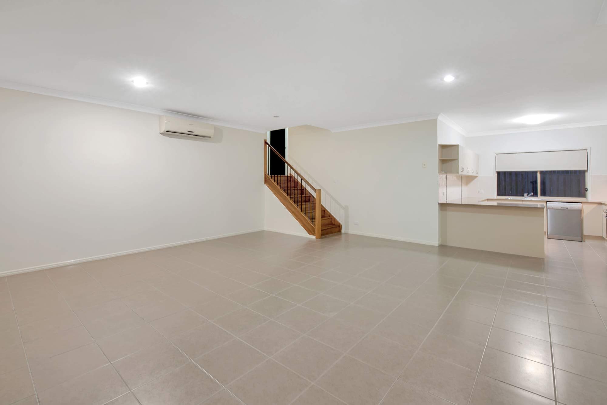 21 Amaranth Crescent, Upper Coomera QLD 4209, Upper Coomera - Thumbnail 7