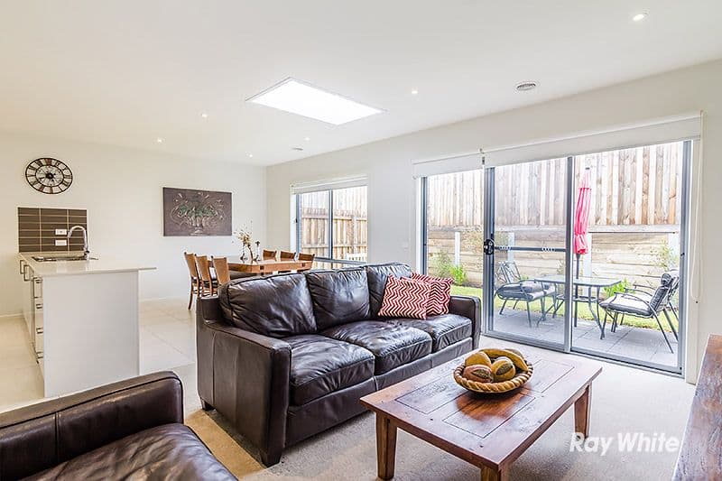 4 Woodright Circuit, Cranbourne VIC 3977, Cranbourne - Thumbnail 4