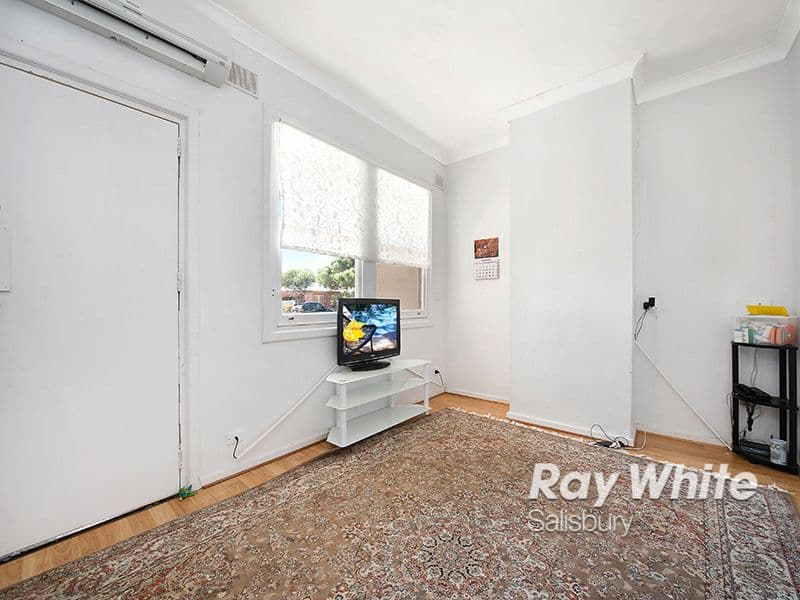 8 Chillingworth Road, Elizabeth East SA 5112, Elizabeth East - Thumbnail 2
