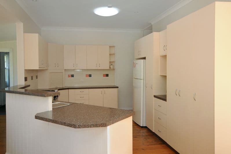 3 Rhyde Street, Mount Lofty QLD 4350, Mount Lofty - Thumbnail 4